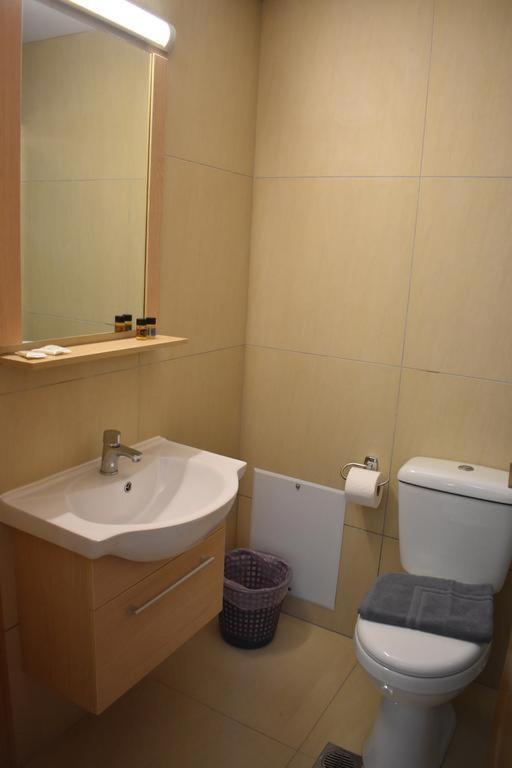 קמנה וורלה Hotel Ritsa מראה חיצוני תמונה