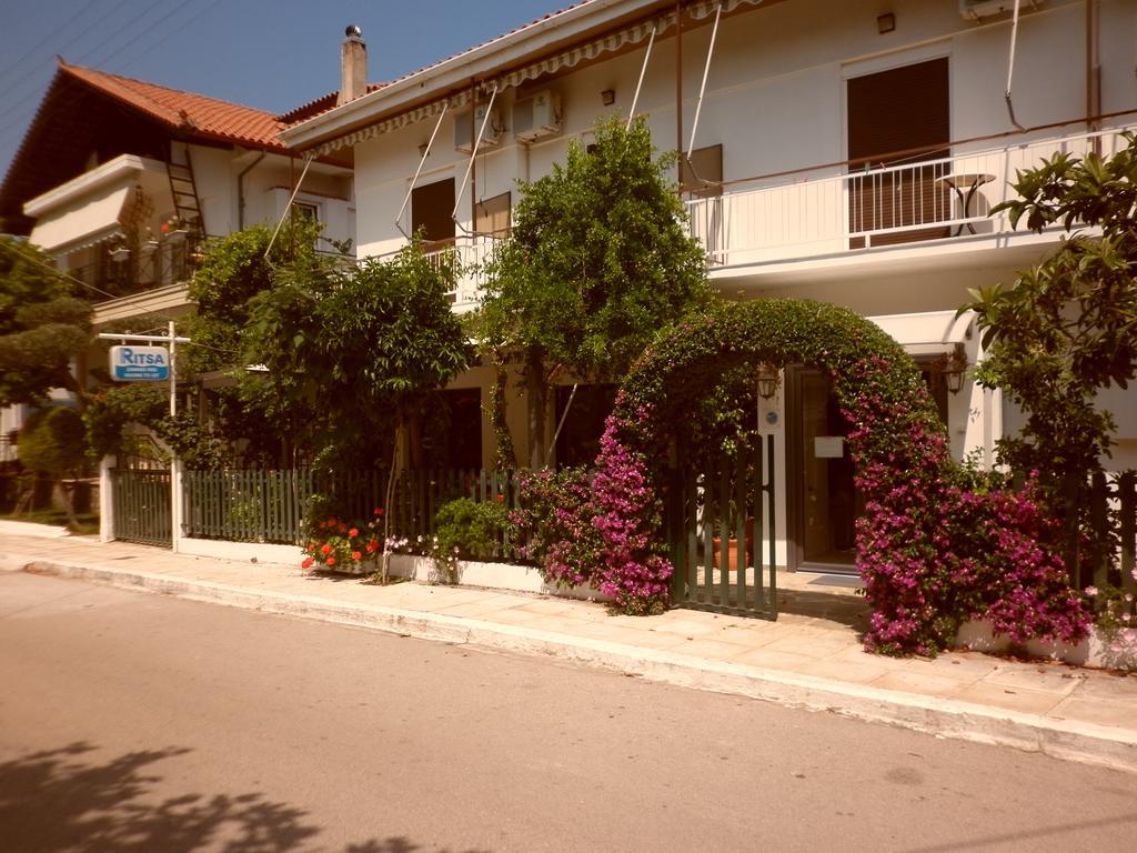 קמנה וורלה Hotel Ritsa מראה חיצוני תמונה