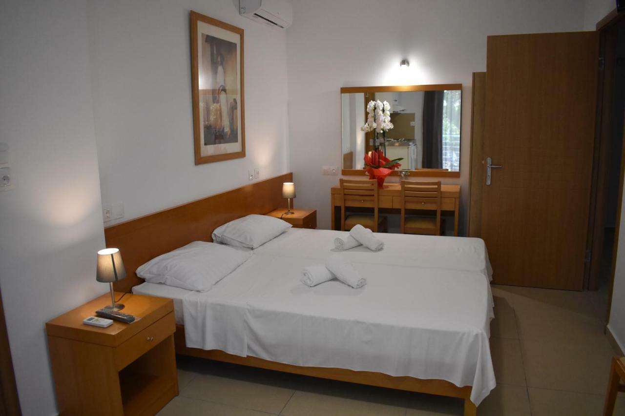 קמנה וורלה Hotel Ritsa מראה חיצוני תמונה